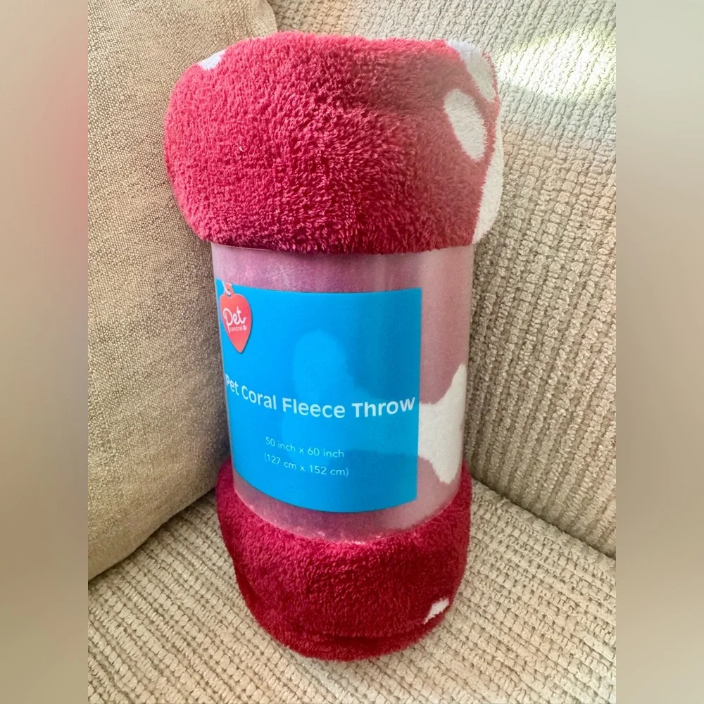 NEW! Pet Central Coral Fleece Throw, 50